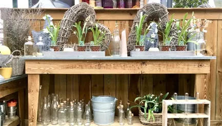 Tisch mit Deko 1.jpeg